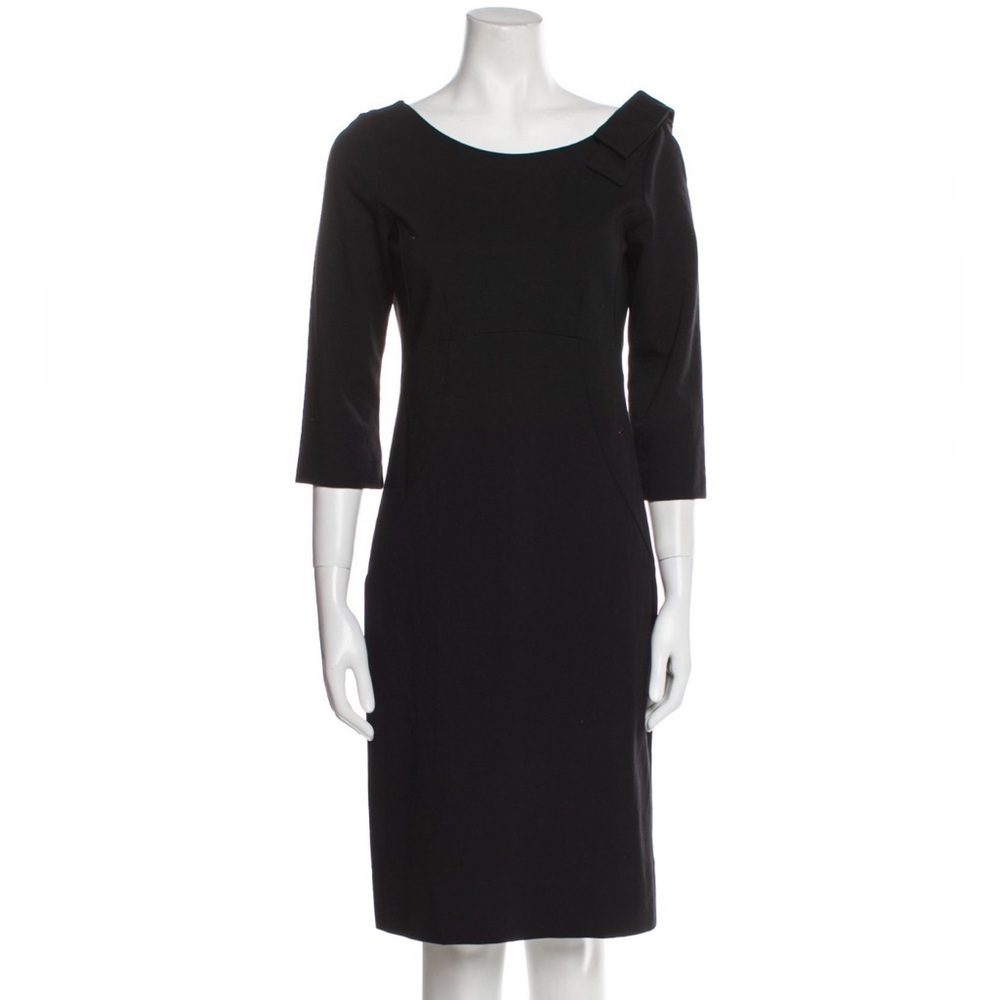 Schumacher Scoop Neck Knee-Length 3/4 Sleeve Black Sheath Bow Shoulder Dress M